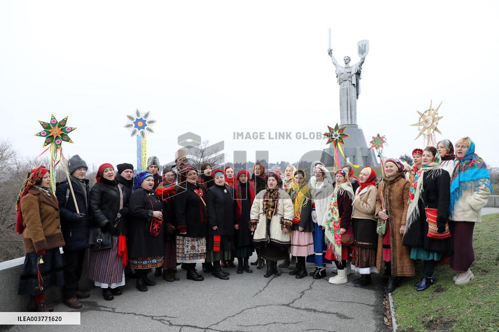 Carollers in Kyiv