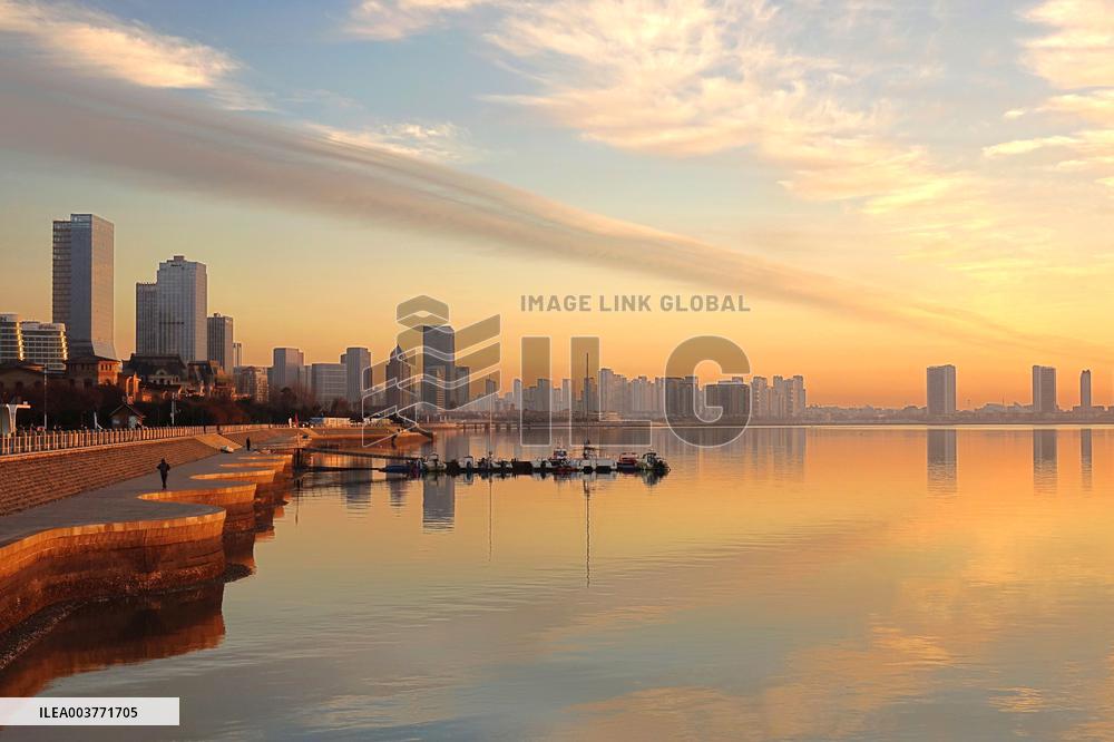 Strange Band Cloud in Qingdao