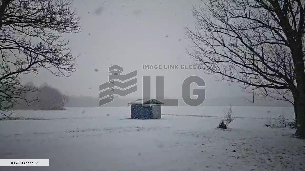 US: Snow Falls Across Much Of Northeast Ohio, Winter Weather Advisory Issued