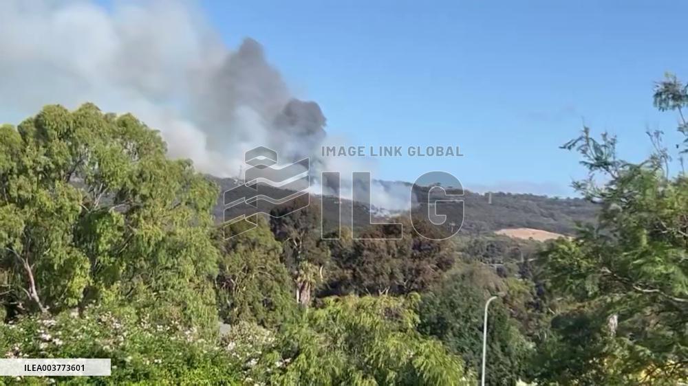 Australia: Bushfire Breaks Out In Onkaparinga Hills, Southern Adelaide