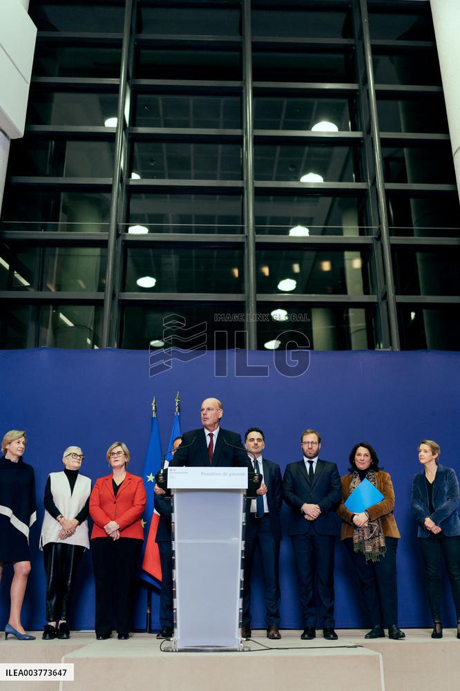 Handover Ceremony At Ministry Of The Economy And Finance - Paris AJ