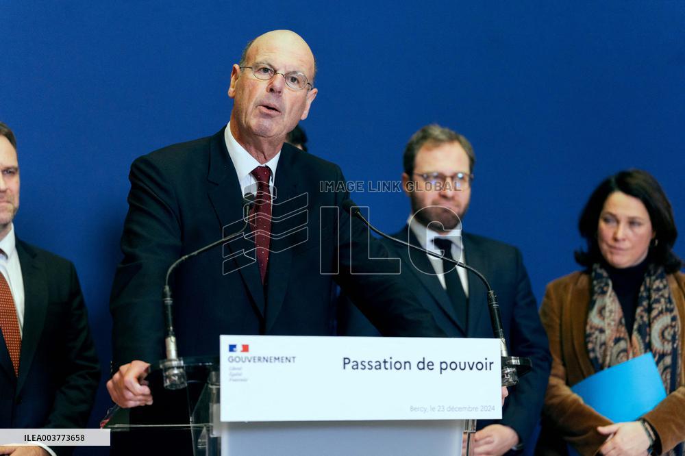 Handover Ceremony At Ministry Of The Economy And Finance - Paris AJ