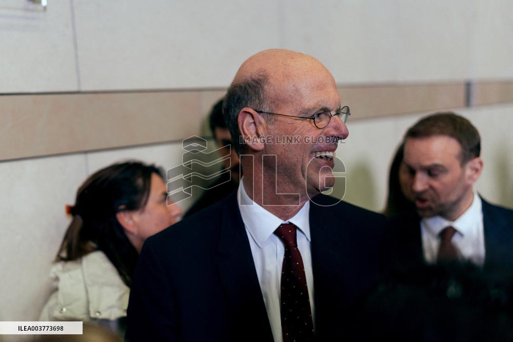 Handover Ceremony At Ministry Of The Economy And Finance - Paris AJ