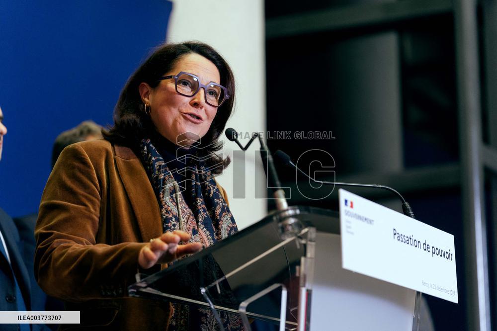 Handover Ceremony At Ministry Of The Economy And Finance - Paris AJ