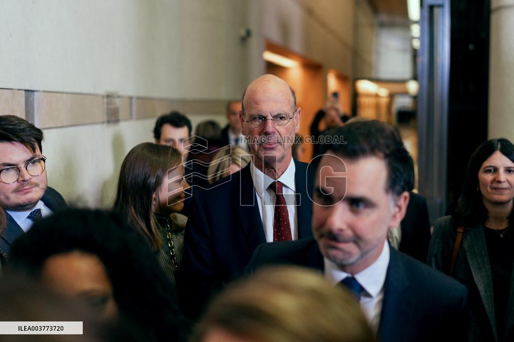 Handover Ceremony At Ministry Of The Economy And Finance - Paris AJ