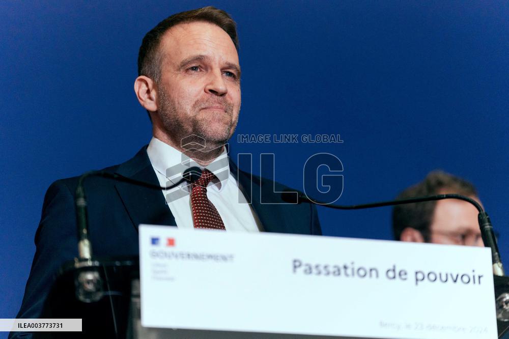 Handover Ceremony At Ministry Of The Economy And Finance - Paris AJ