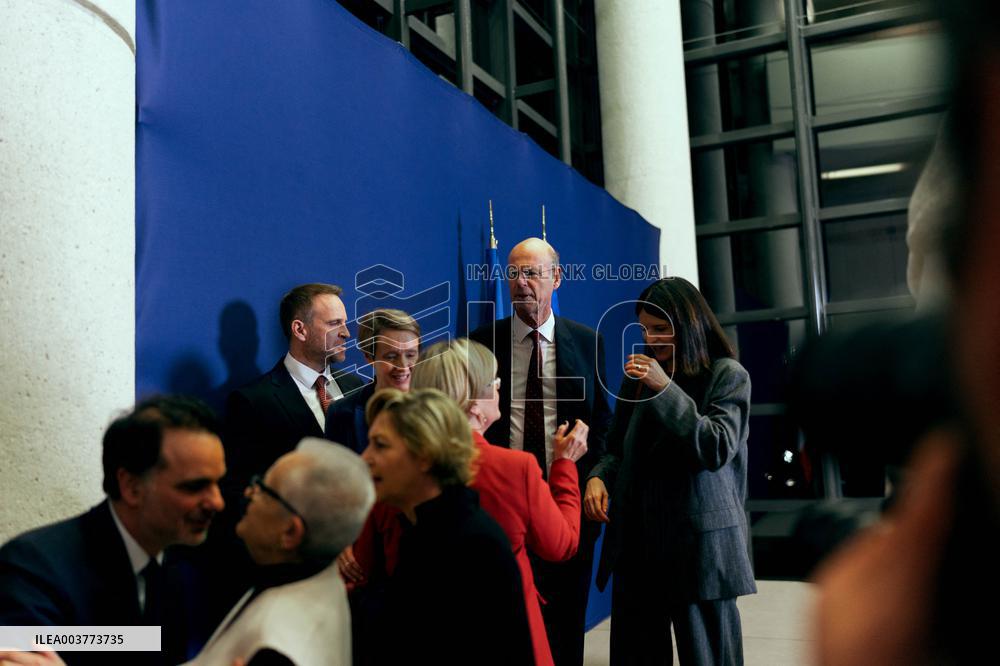 Handover Ceremony At Ministry Of The Economy And Finance - Paris AJ