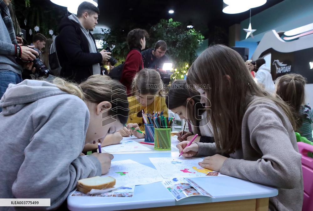 Paddington Bear visits Ukraine