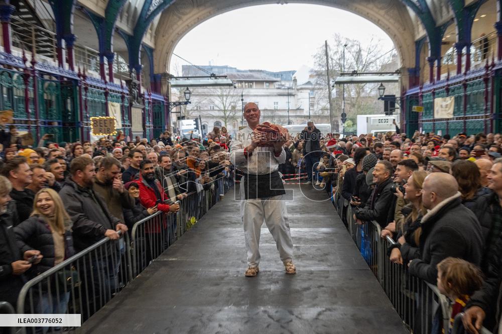 Smithfield Meat Market Christmas Eve Auction - London