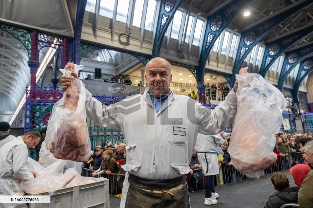 Smithfield Meat Market Christmas Eve Auction - London