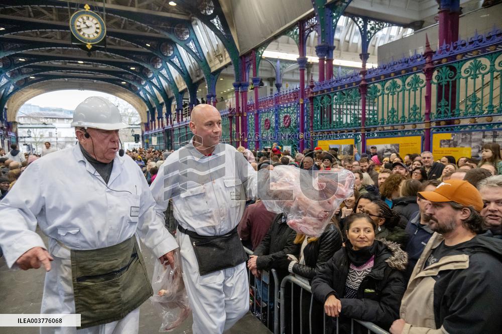 Smithfield Meat Market Christmas Eve Auction - London