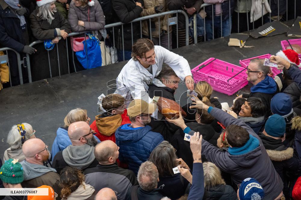Smithfield Meat Market Christmas Eve Auction - London
