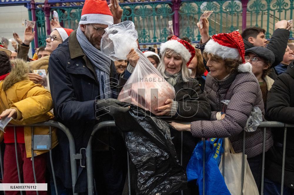 Smithfield Meat Market Christmas Eve Auction - London