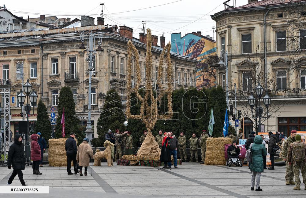 Ukraines coat of arms made of didukhs installed in Lviv