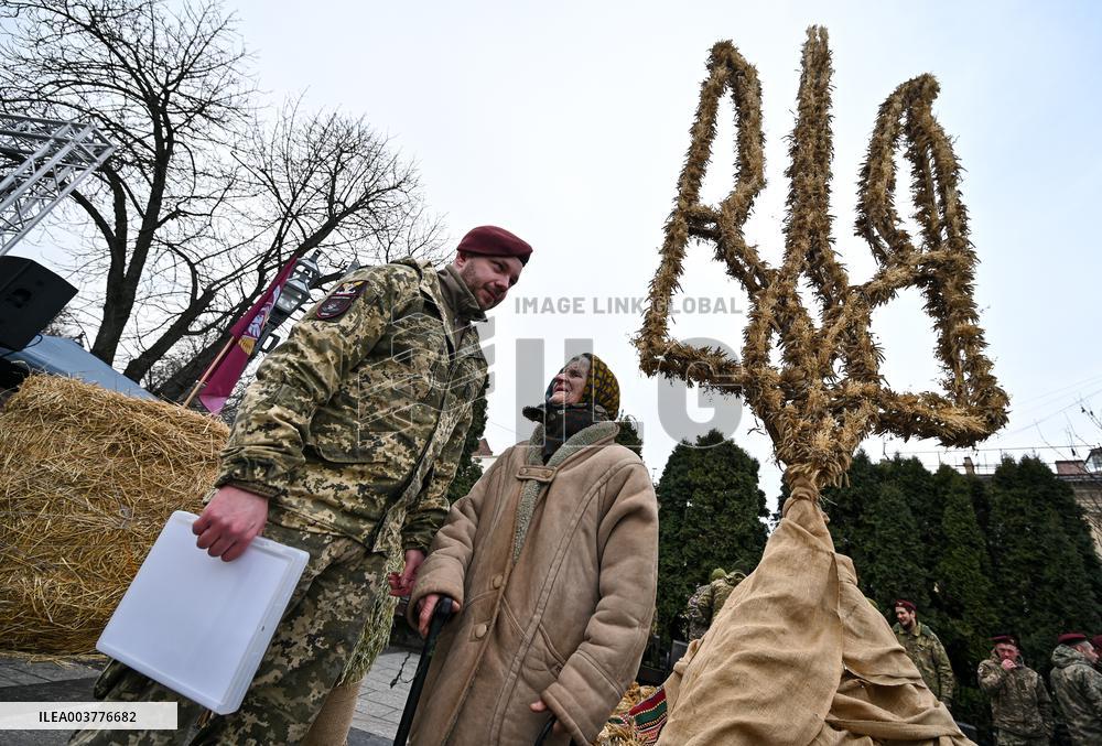 Ukraines coat of arms made of didukhs installed in Lviv
