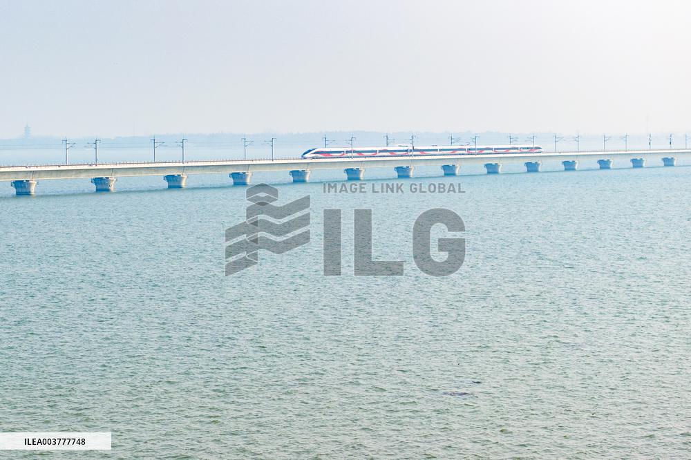 Shanghai-Suzhou-Huzhou High-speed Railway Put into operation