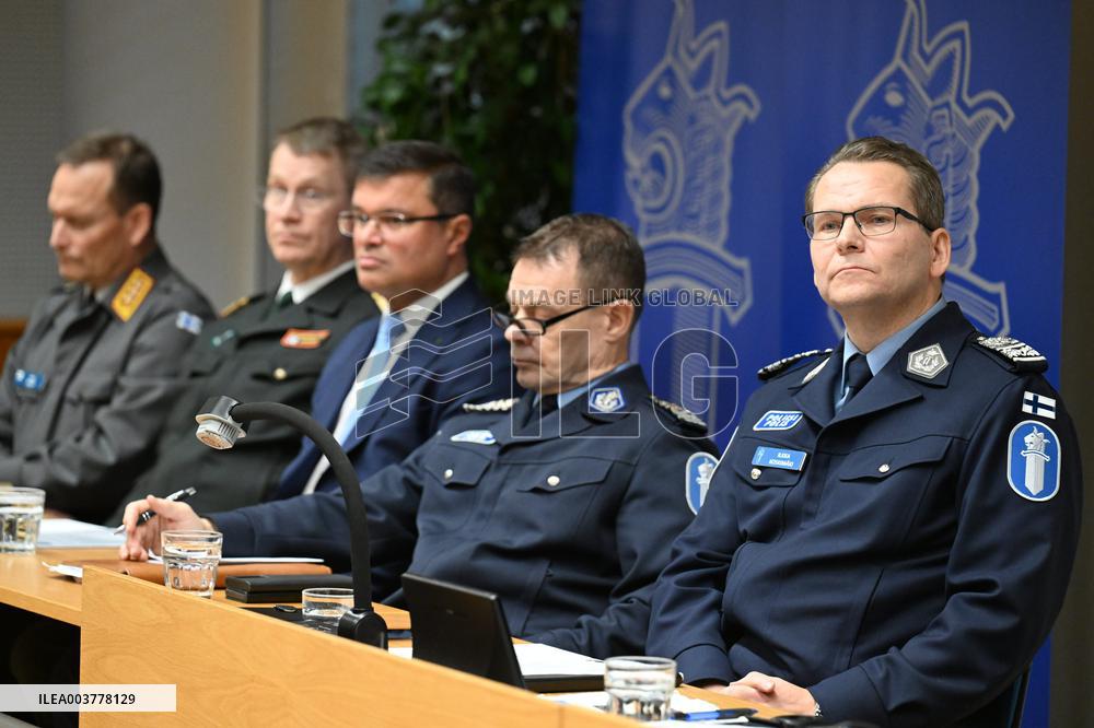 Poliisi selvittää liittyykö ulkomainen rahtialus kaapelivaurioon Suomenlahdella