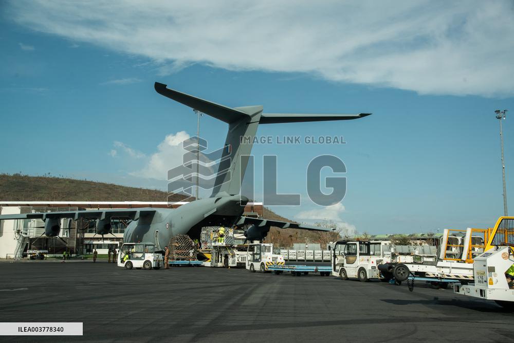 Exclu - Humanitarian Aid Arrives in Mayotte