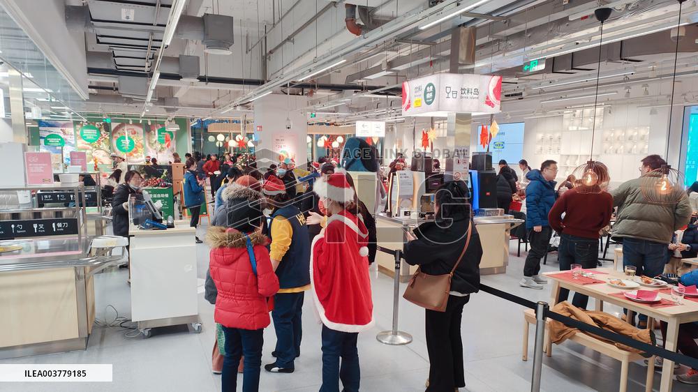 IKEA Home Mall in Shanghai Christmas Buffet