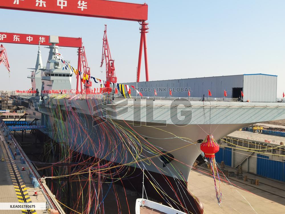 China Launches New-Generation Amphibious Assault Ship - Shanghai