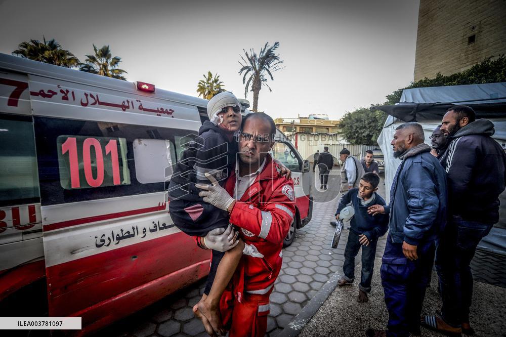 Gaza Death Toll Nears 45,000