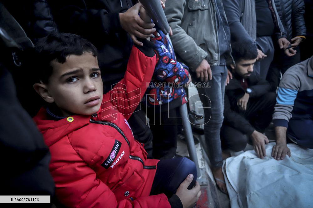 Gaza Death Toll Nears 45,000