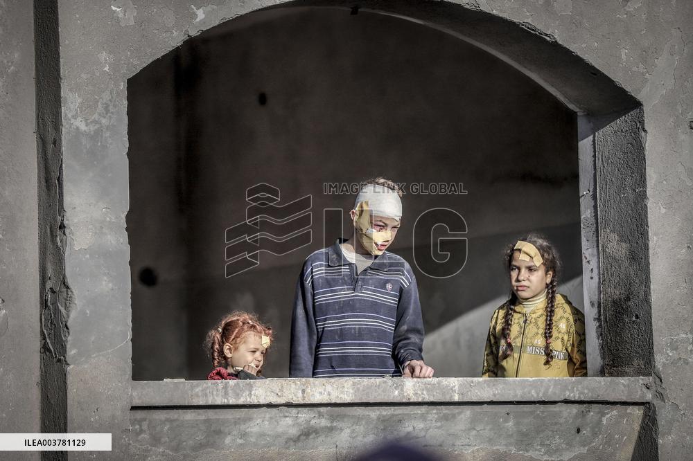 Gaza Death Toll Nears 45,000