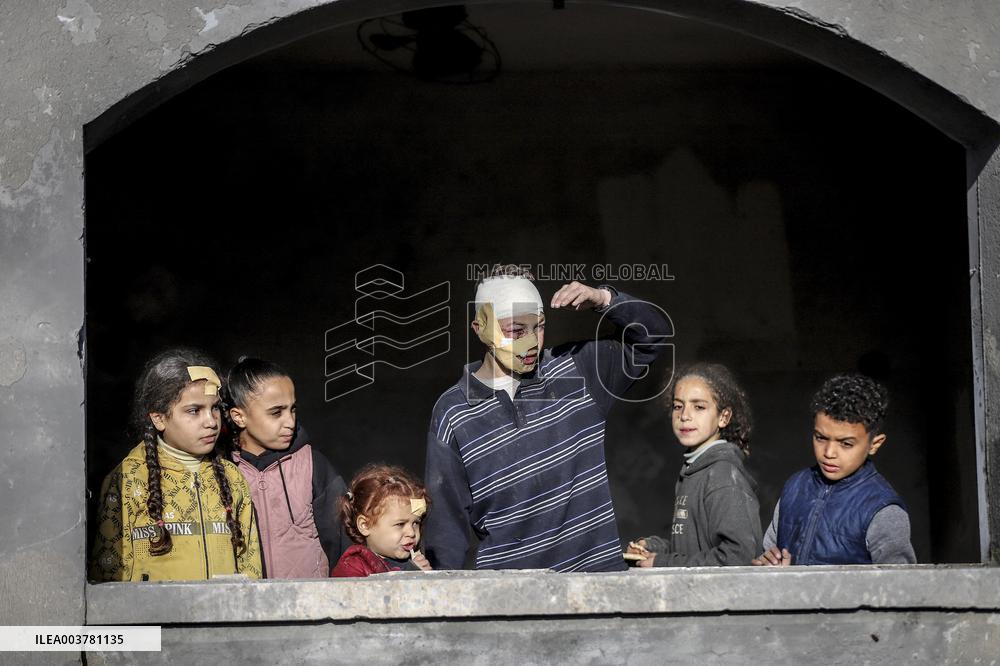 Gaza Death Toll Nears 45,000