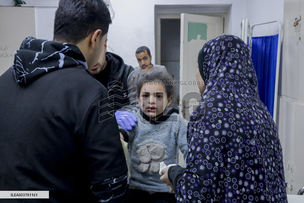 Gaza Death Toll Nears 45,000