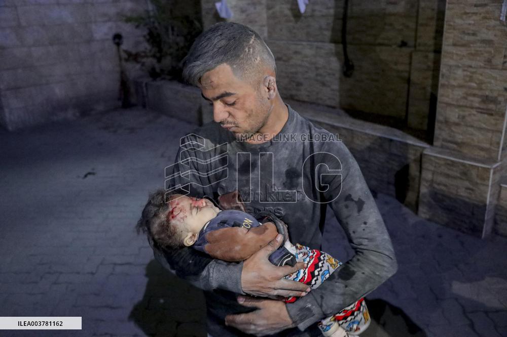 Gaza Death Toll Nears 45,000