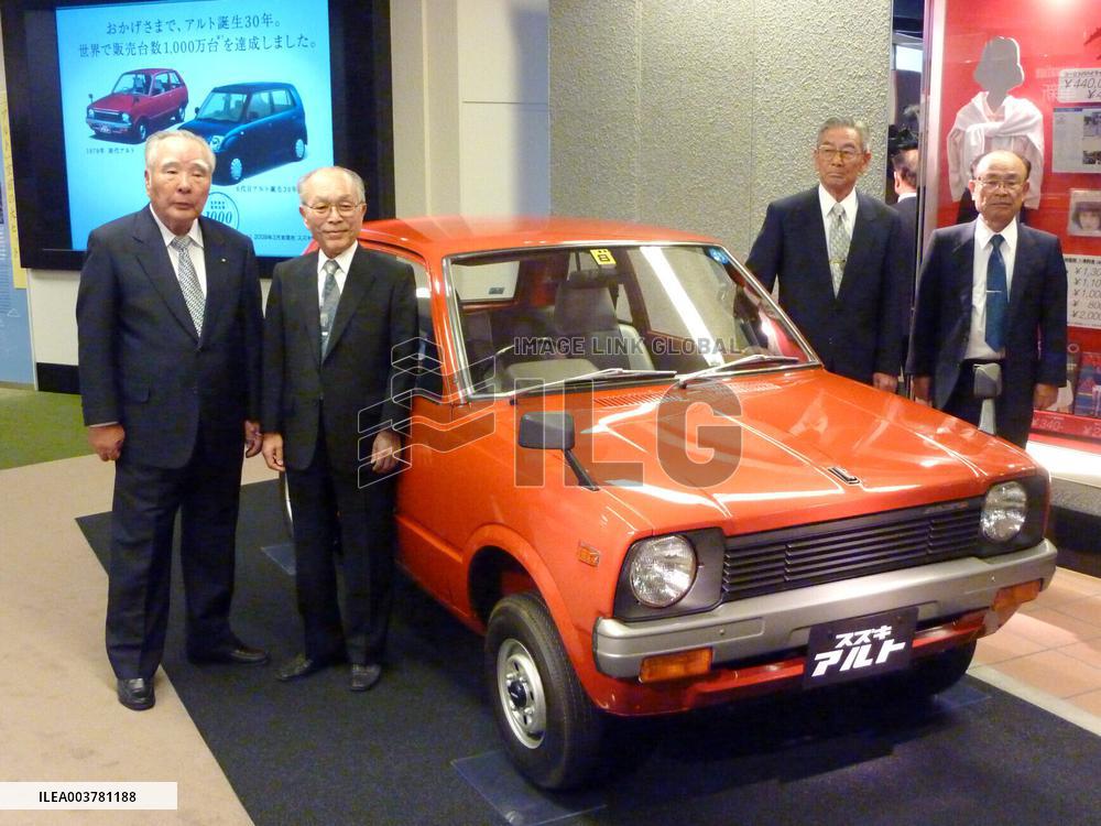 Suzuki Motor's former leader Osamu Suzuki dies at 94
