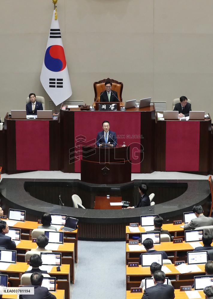 South Korea Votes To Impeach Acting President Han Duck-Soo
