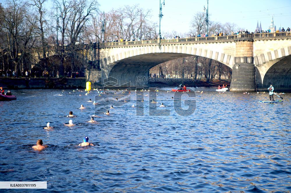Winter Swimming - Prague