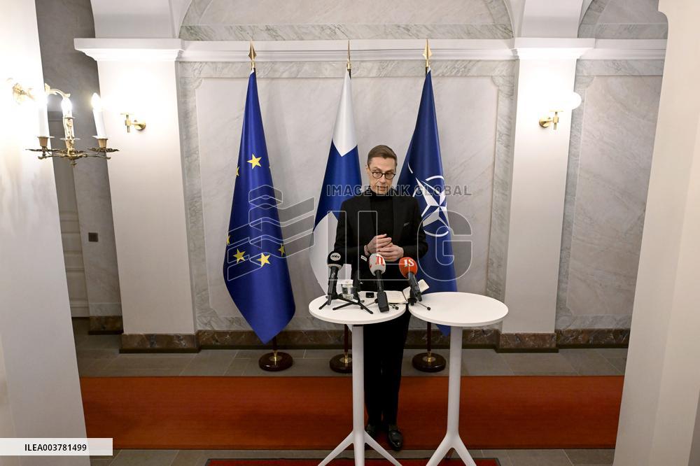 Finnish President Alexander Stubb meets media