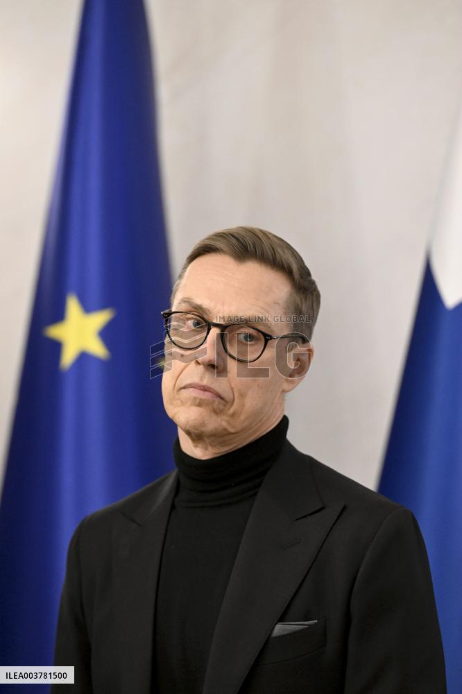 Finnish President Alexander Stubb meets media