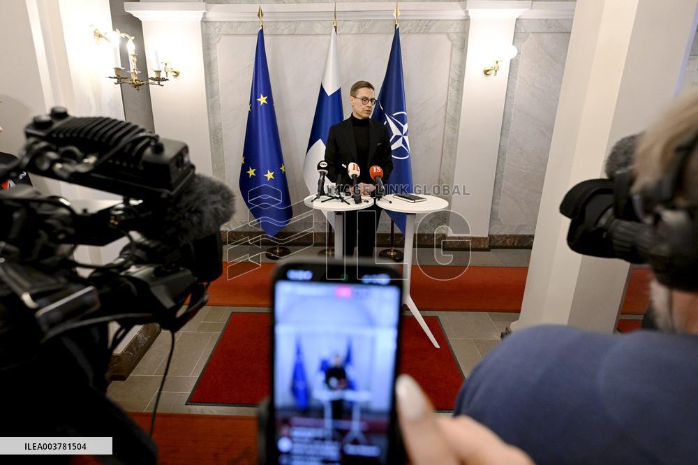 Finnish President Alexander Stubb meets media