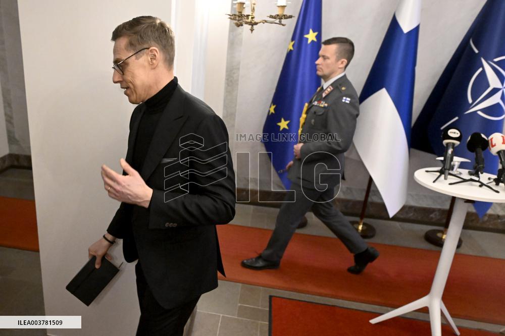 Finnish President Alexander Stubb meets media