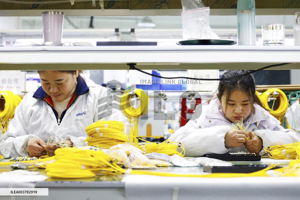 China Photoelectric Cables Manufacturing Industry