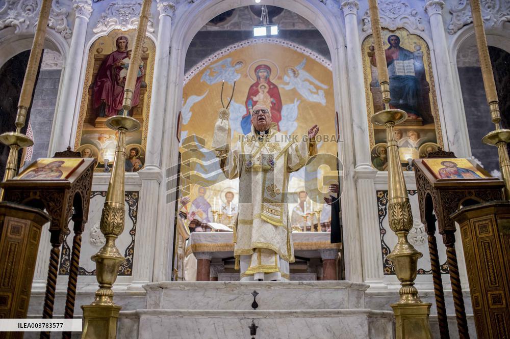 Syrian Christians Celebrate Christmas Eve At Olive Church - Damascus