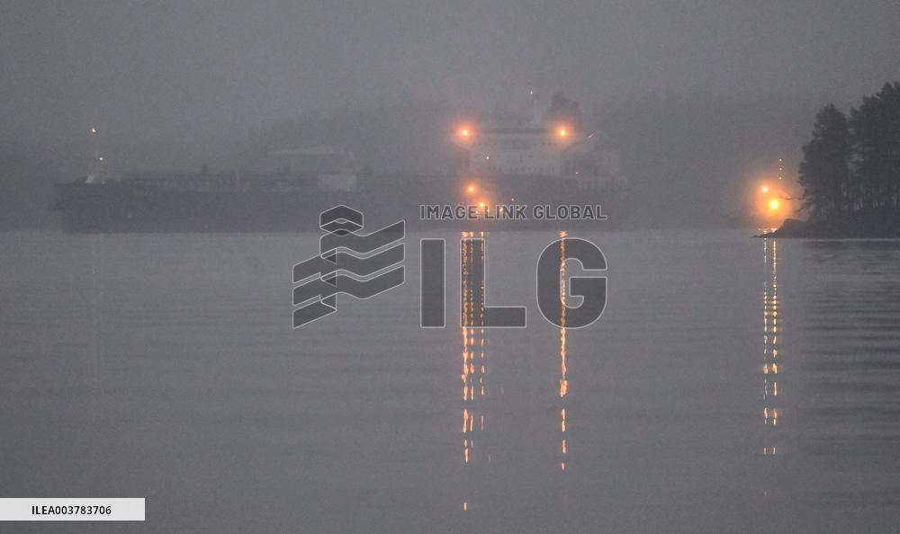 Oil tanker Eagle S suspected of the disruption of the Finland-Estonia electrical link Estlink 2