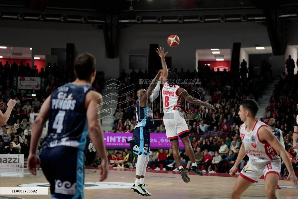 BASKET - Serie A - Openjobmetis Varese vs Napolibasket