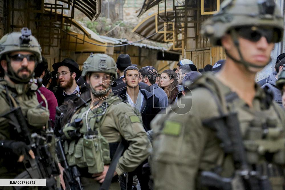 Israeli Security Measures in Hebron Old City