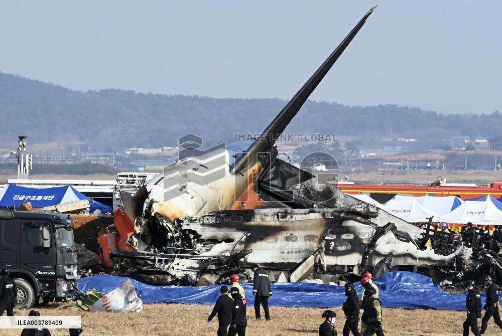 Plane crash kills 179 in S. Korea