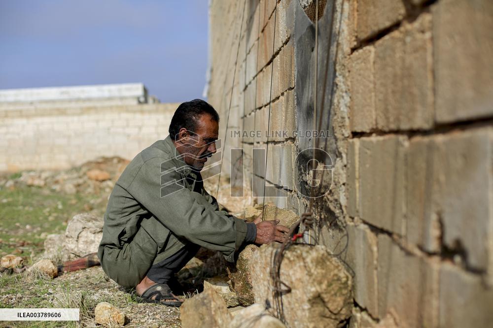Oud Player And Singer Lost His Home - Idlib