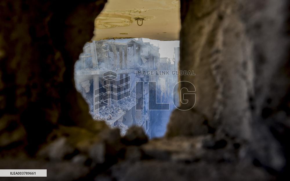 Palestinian Refugees Return To Al-Yarmouk Camp - Damascus