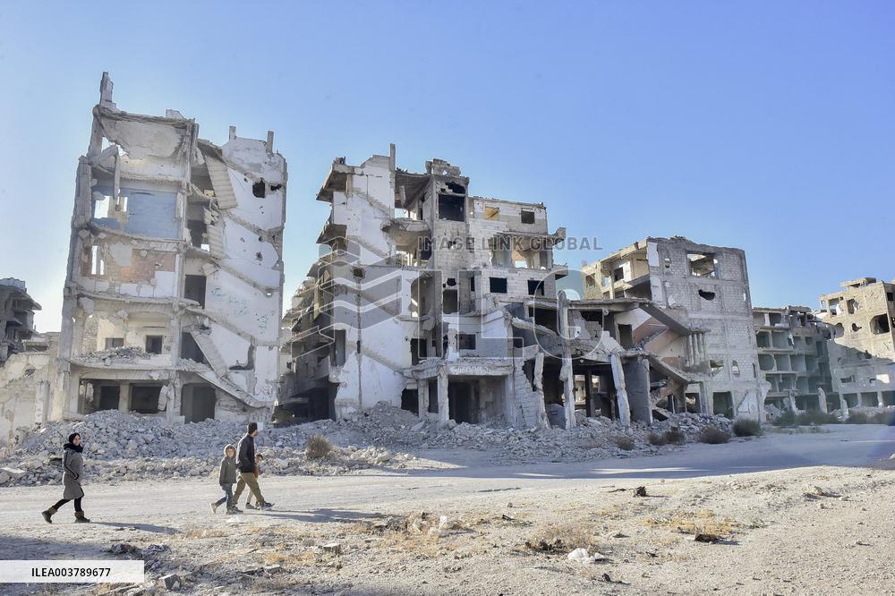 Palestinian Refugees Return To Al-Yarmouk Camp - Damascus