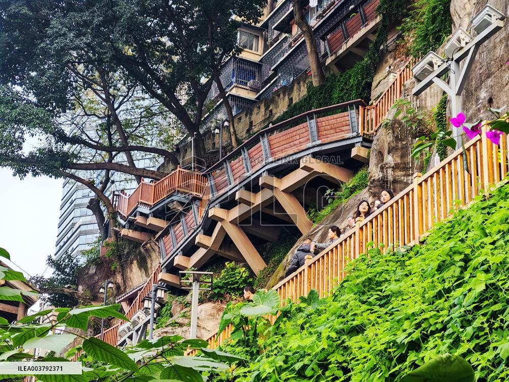 Cliff Walk in Chongqing