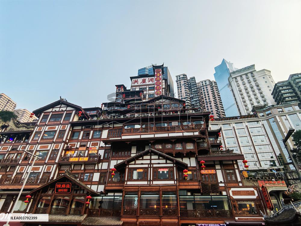 Hongya Cave in Chongqing