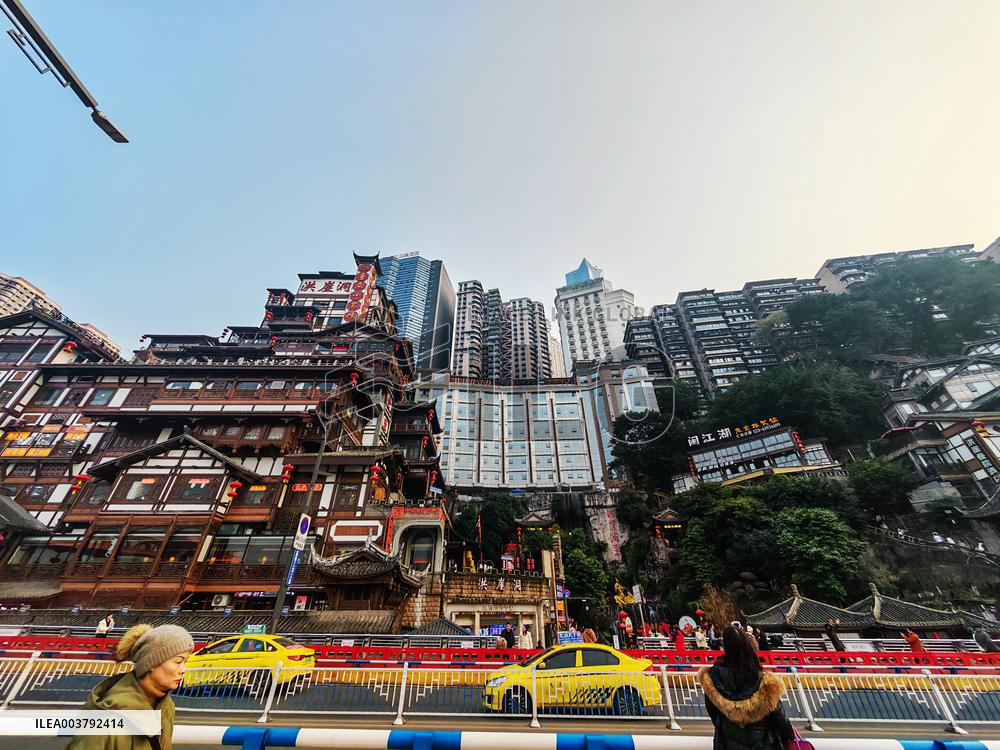 Hongya Cave in Chongqing