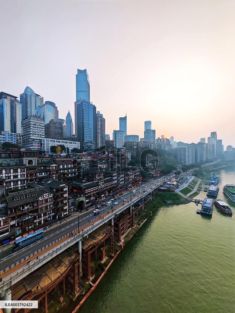 Hongya Cave in Chongqing